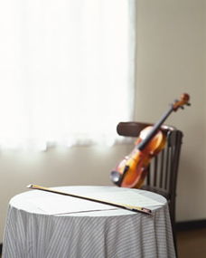 乐器桌子